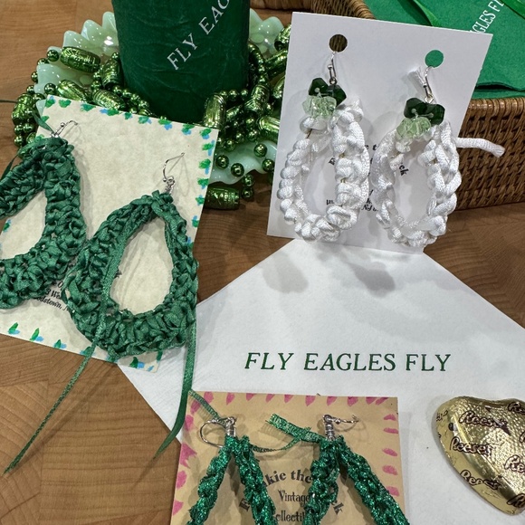 Fly Eagles Fly hand crafted earrings - Picture 1 of 13